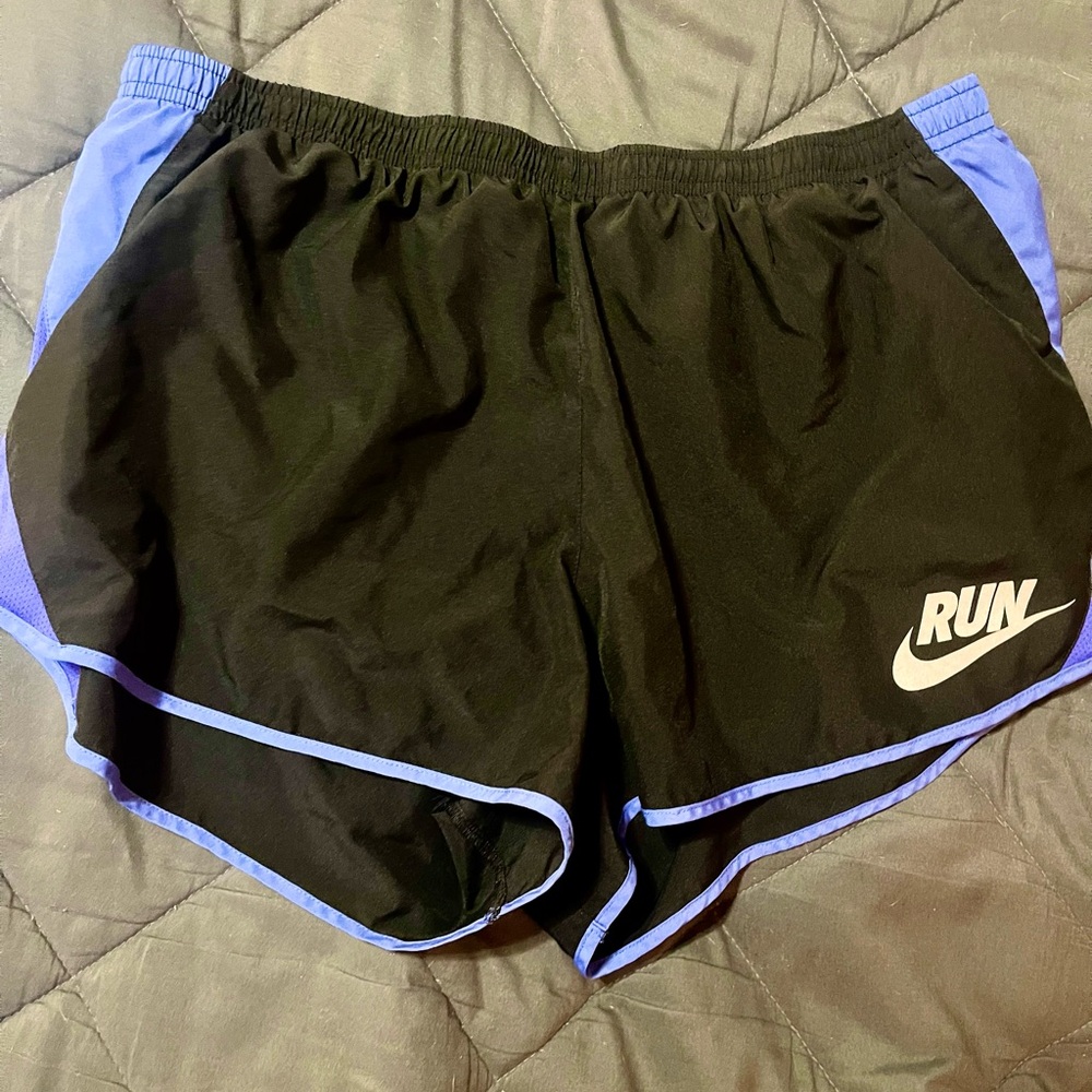 Nike Women’s RUN Shorts, Size XL, Black with Blue Trim